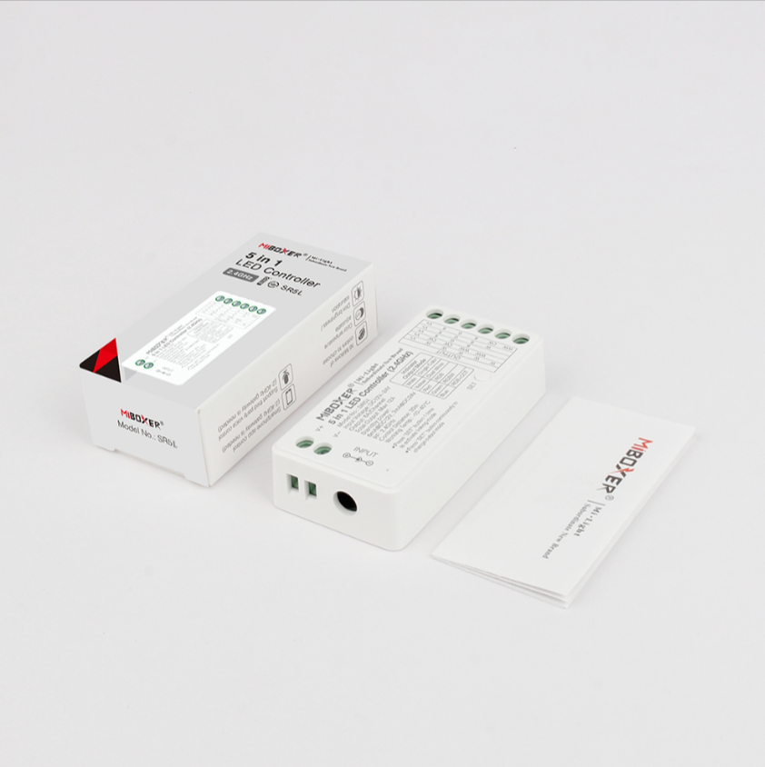 SR5L - Low power consumption 5 in 1 LED Controller (2.4GHz)
